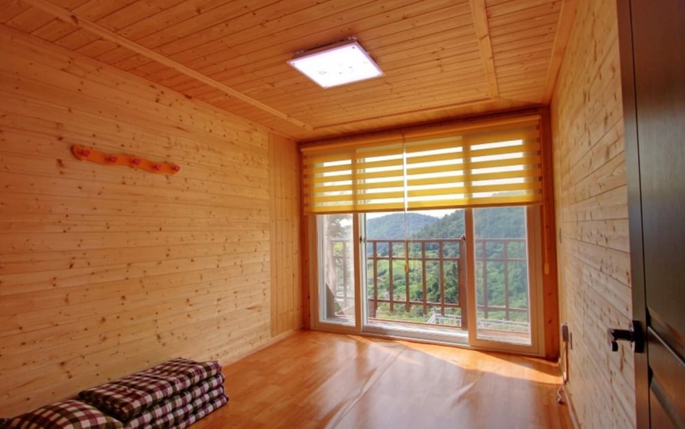 Фото Yeosu Elvino Pension