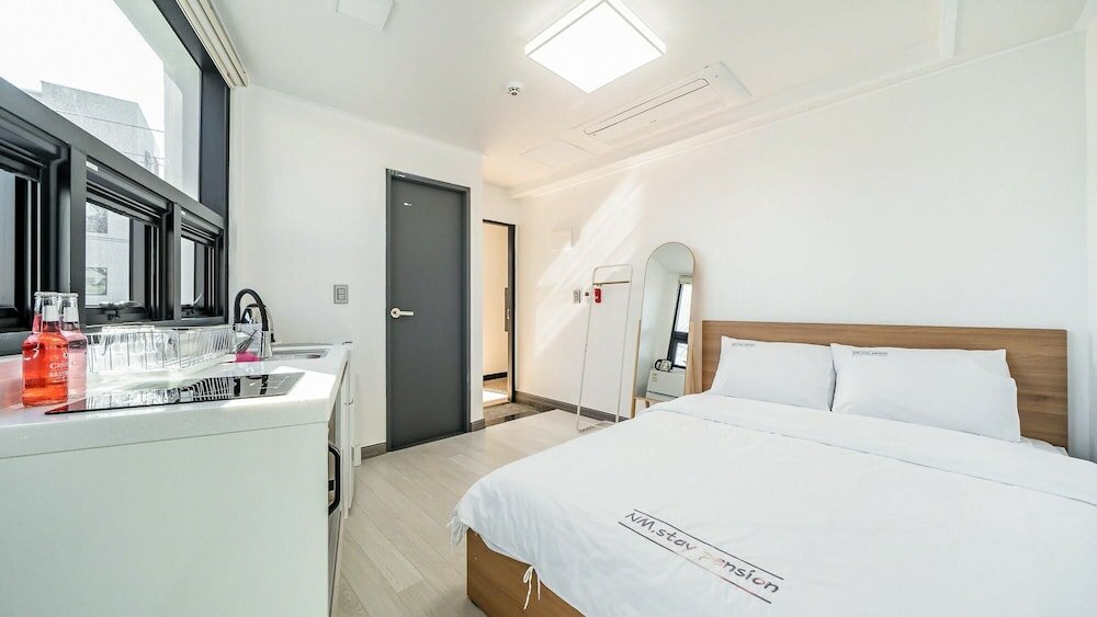 Фото Yeosu Nangmanstay Pension