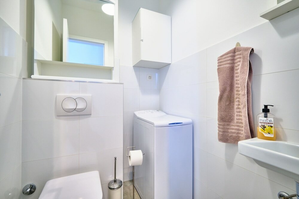 Фото Luxury Seaside Apartment