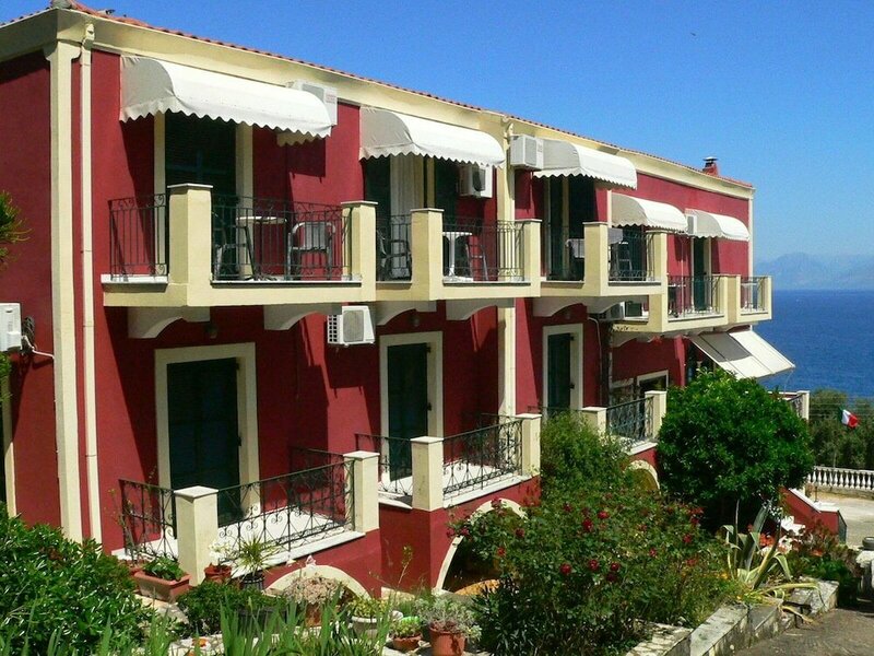 Гостиница Apraos Bay Hotel In Kalamaki Beach- Peaceful Area With Great sea View