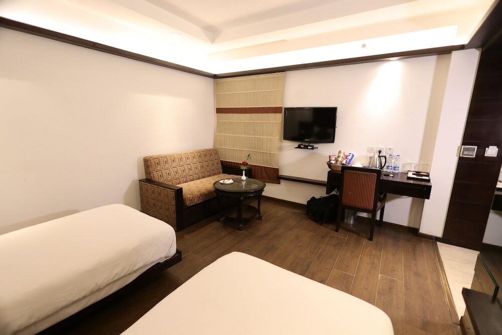 Фото Hotel Godwin Deluxe