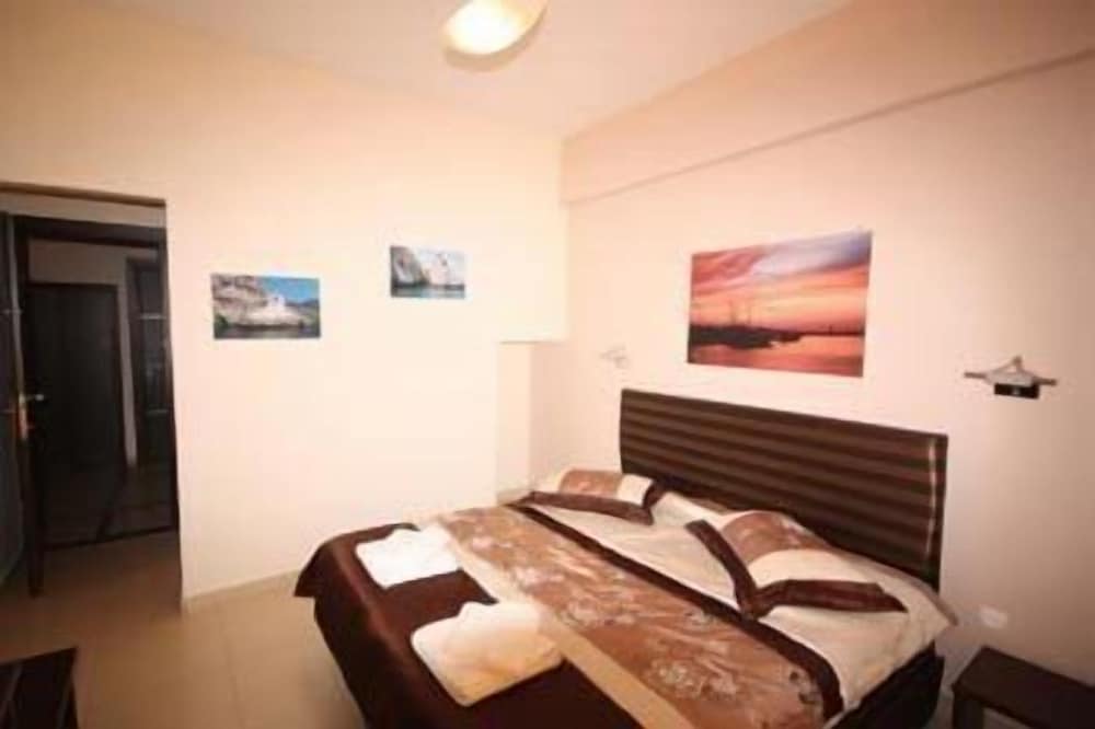 Фото Hotel Plaza