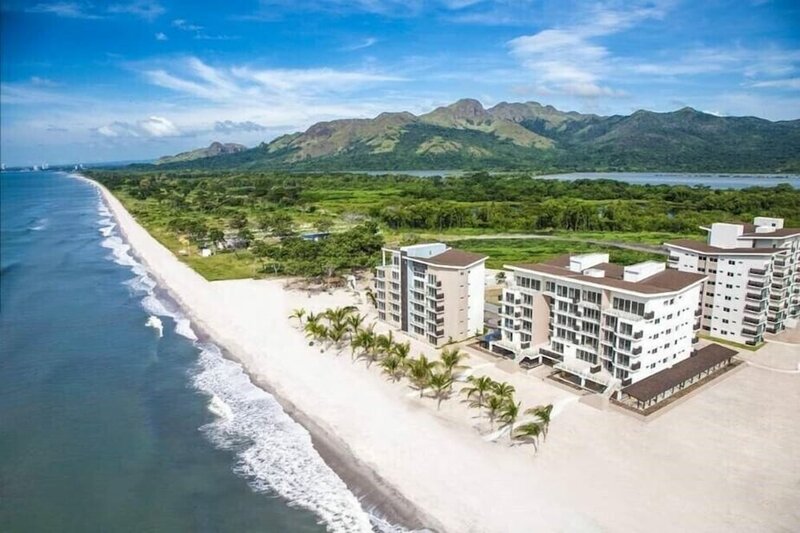 Гостиница Playa Caracol Residences Vacation Rental