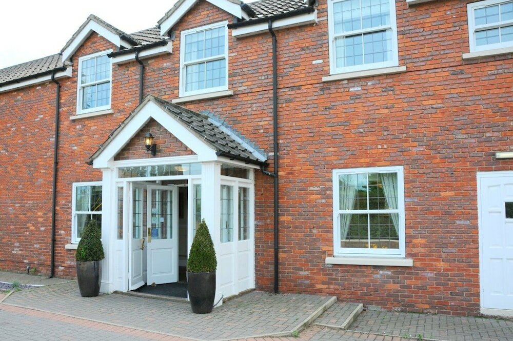 Фото Stallingborough Grange Hotel