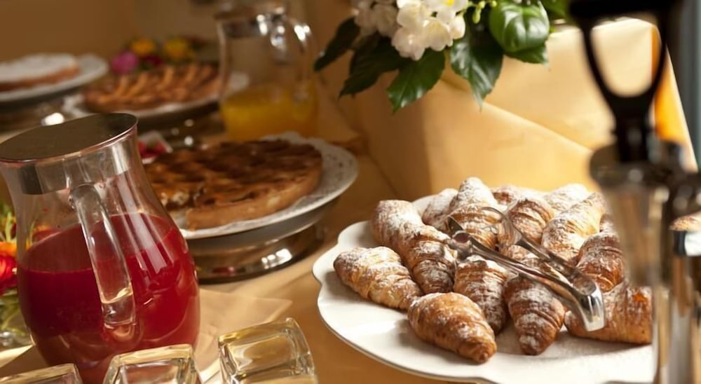 Фото Hotel Giardino Inglese