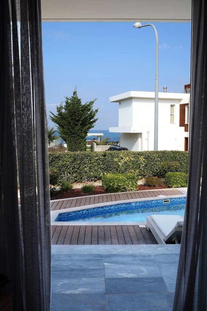 Фото Paradise Cove Beach Villas