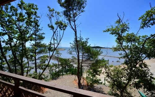 Гостиница Daebudo Rainbow Pension