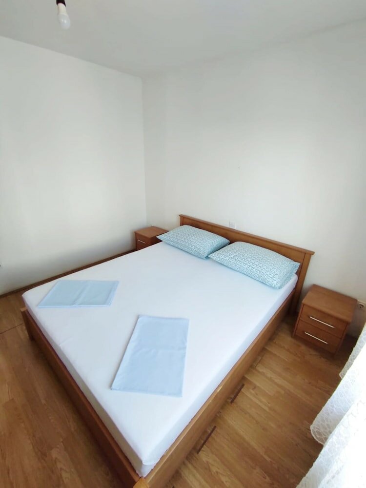 Фото Apartments 4 You