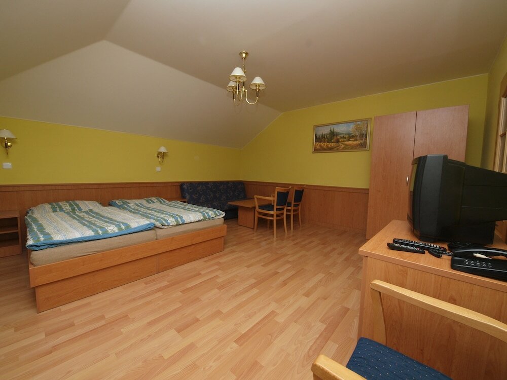 Фото Holiday Hotel Macocha