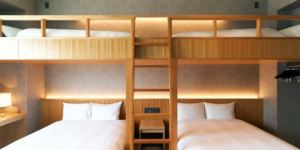 Фото Lacer Okinawa Naha Tomariport