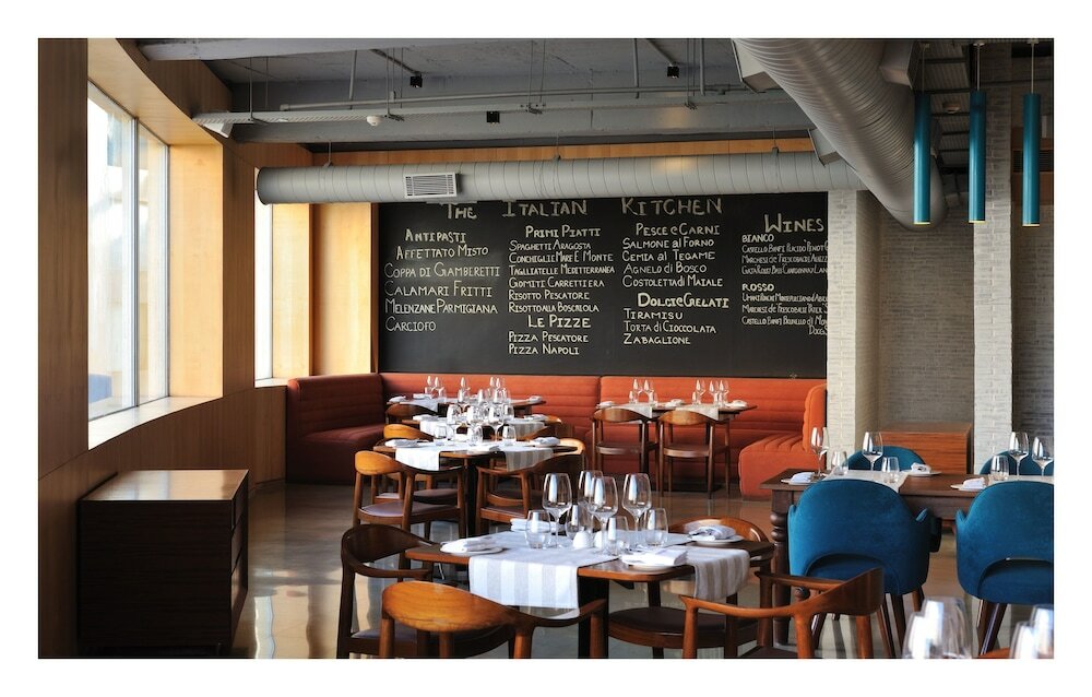 Фото Anya Gurgaon Hotel