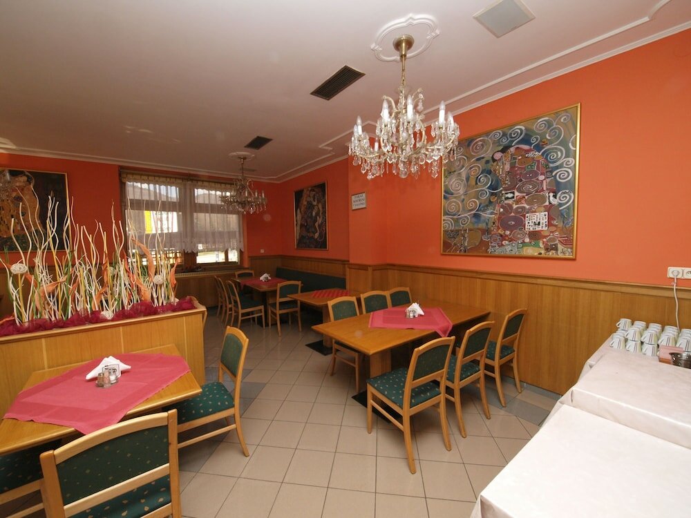 Фото Holiday Hotel Macocha