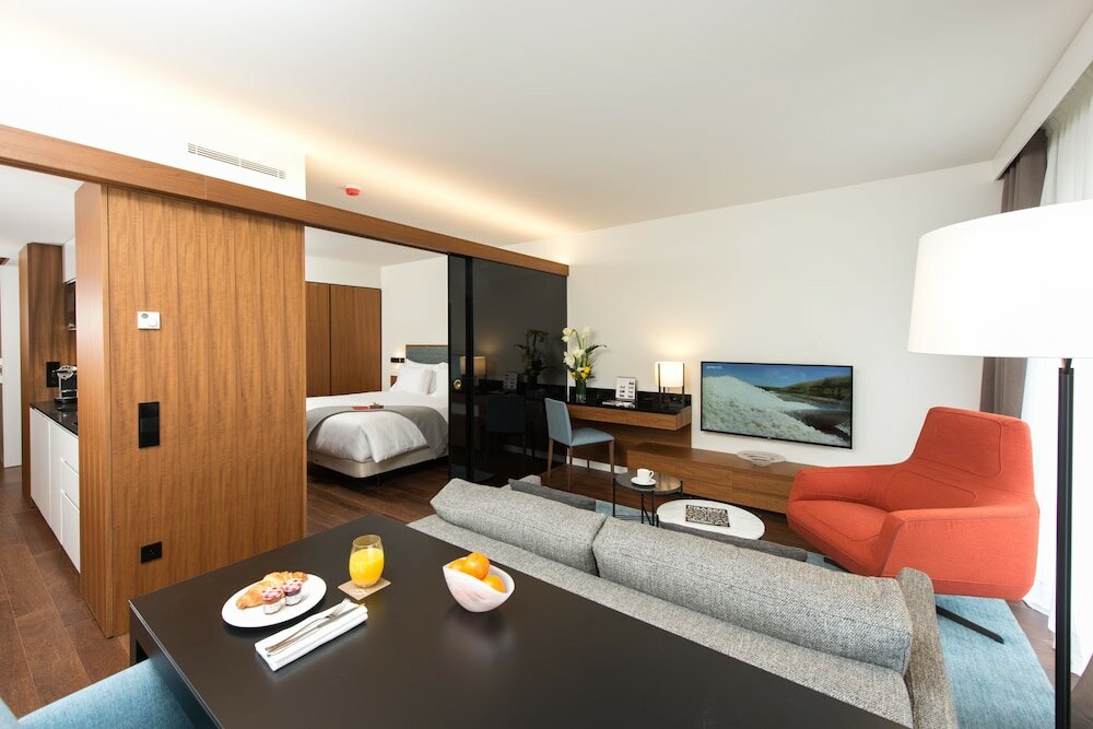 Фото Fraser Suites Geneva