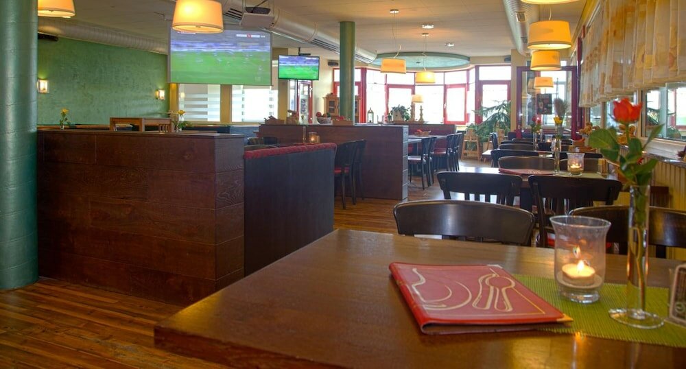 Фото Sporthotel Öhringen