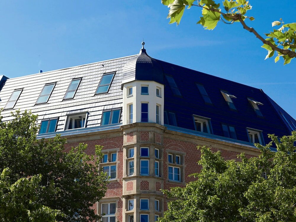 Фото The Red Apartments