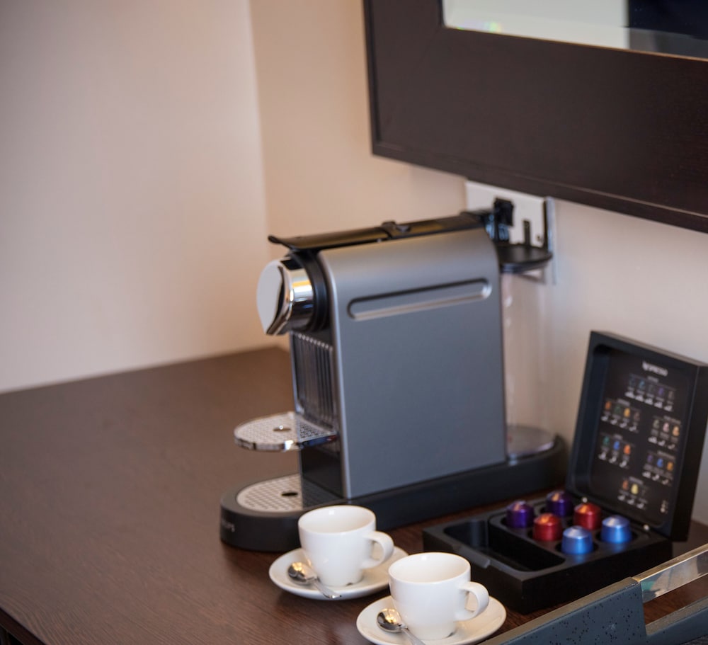 Фото Thistle London Heathrow T5