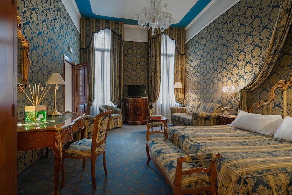 Фото Hotel Al Ponte Antico