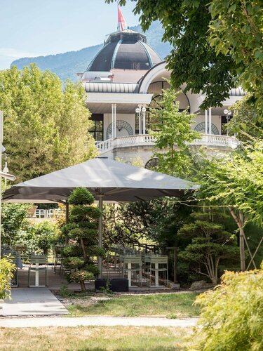 Гостиница Golden Tulip Aix les Bains в Экс-ле-Бене