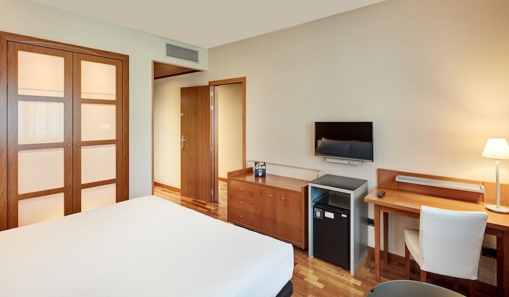 Фото Hotel Sercotel Ab Rivas