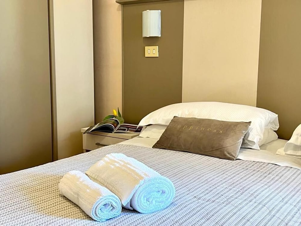 Фото Aura Living Hotel