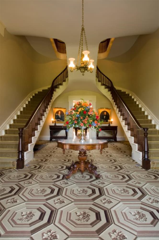 Фото The Berry Hill Resort & Conference Center