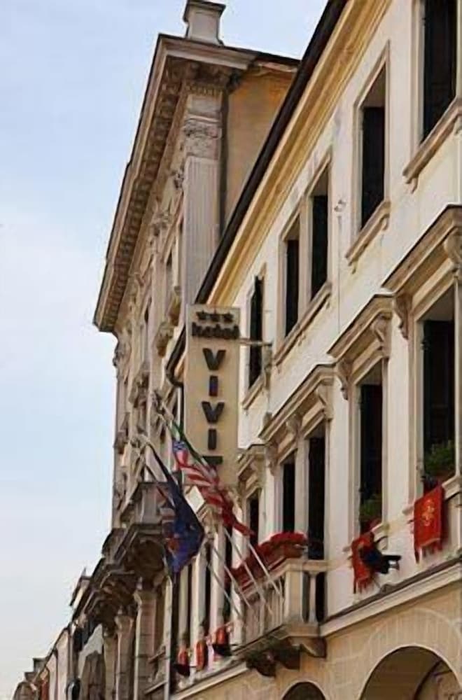 Фото Hotel Vivit