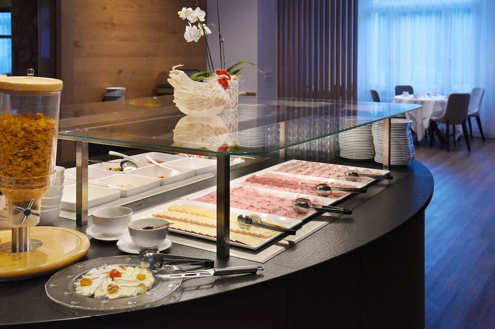 Фото Alpine Hotel Perren