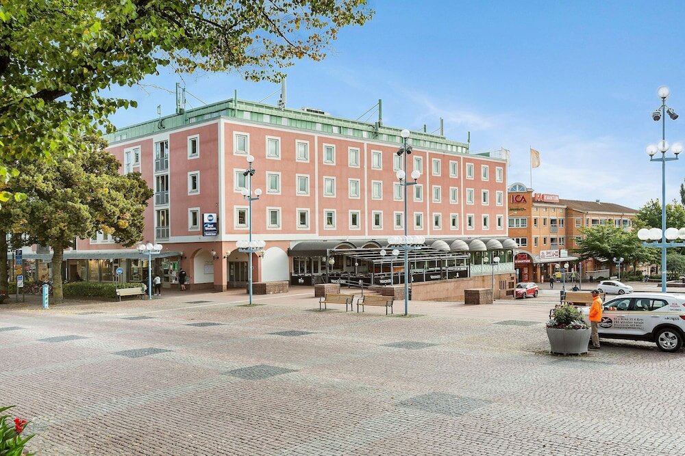 Фото отеля 1