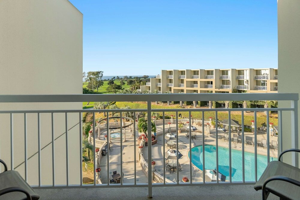 Фото Hilton La Jolla Torrey Pines