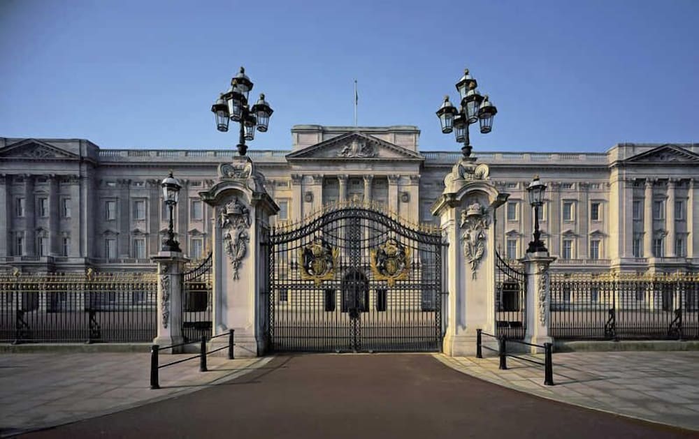 Фото Ashburn Hotel