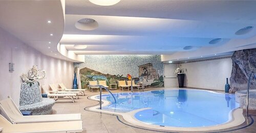 Гостиница Parco San Marco Lifestyle Beach Resort в Порлецце