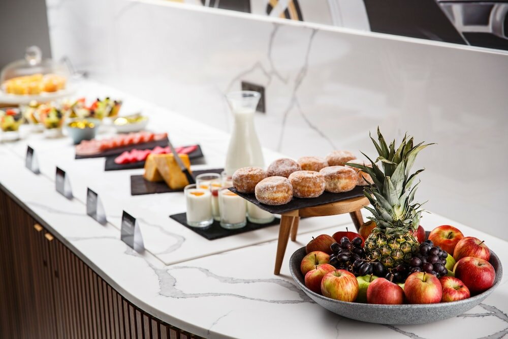 Фото Ibis Styles London Heathrow East