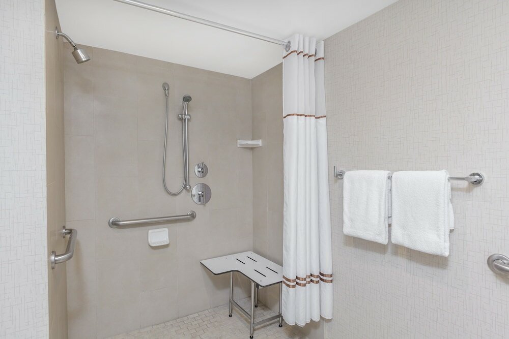 Фото Wyndham San Diego Bayside