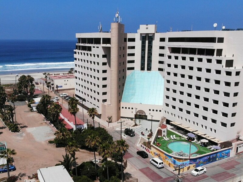 Гостиница Hotel Corona Plaza в Росарито