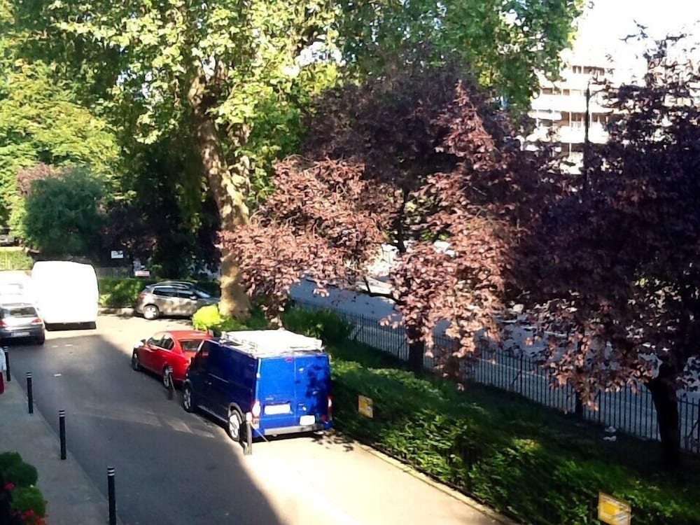 Фото Mandalay Picton House Hotel