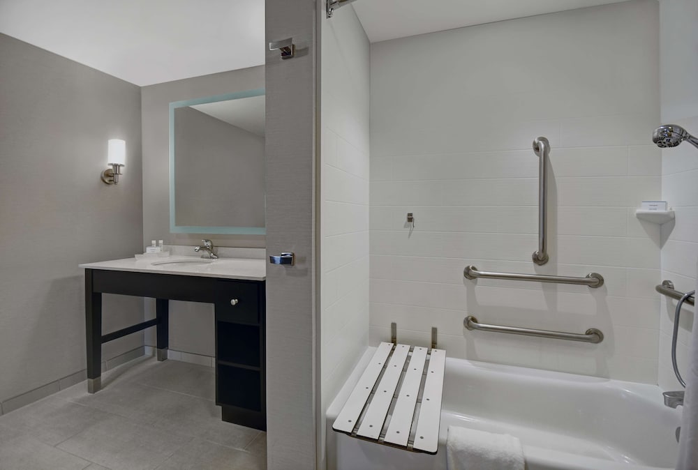 Фото Homewood Suites by Hilton Hamilton, Nj