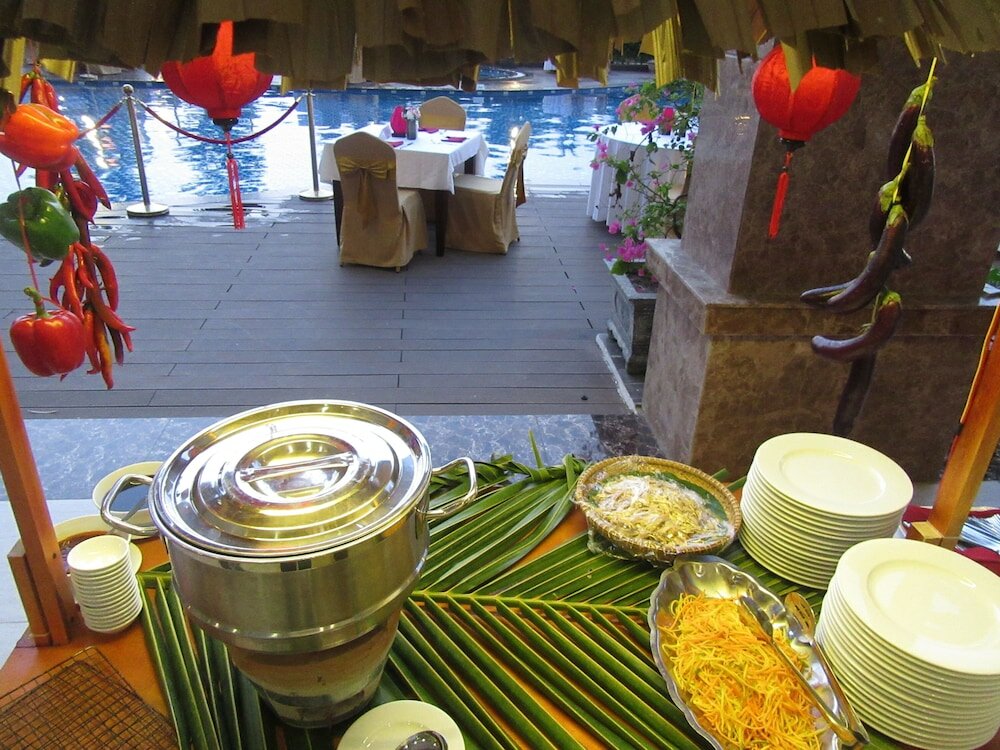 Фото Muong Thanh Holiday Hoi An Hotel