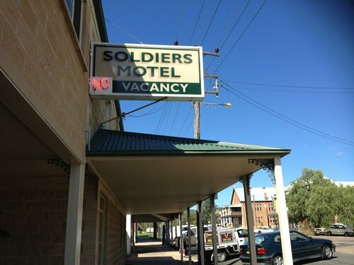 Гостиница Soldiers Motel
