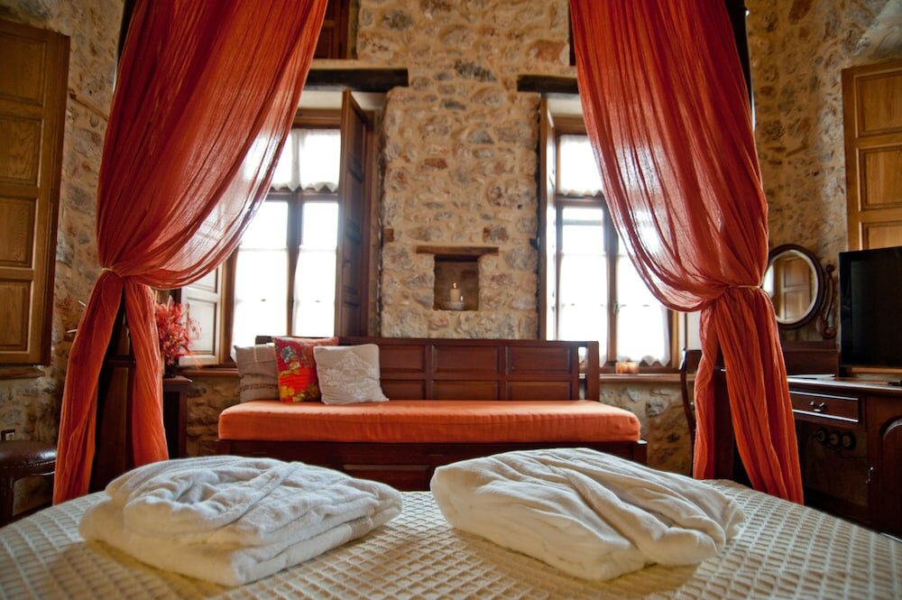 Фото Hatzipanayiotis