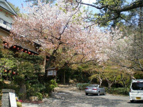 Гостиница Uetoh Ryokan в Гифу