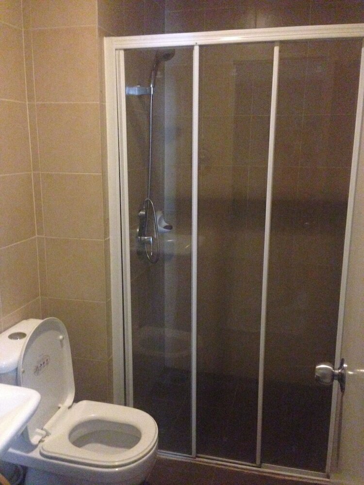 Фото Luxury Service Suite At Taragon Kl