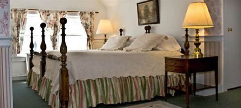 Фото Arlington's West Mountain Inn