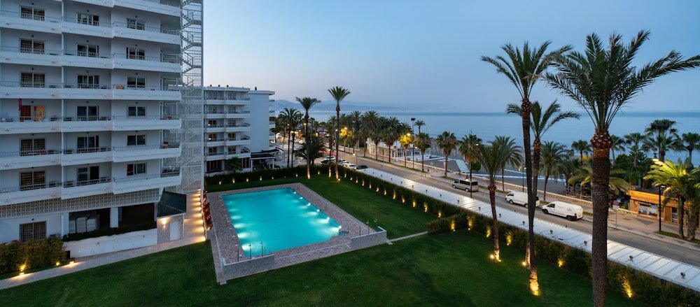 Фото Hotel Apartamentos Bajondillo