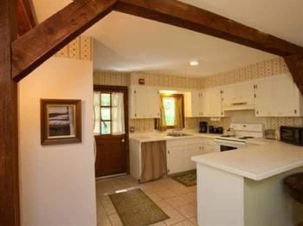 Фото Arlington's West Mountain Inn