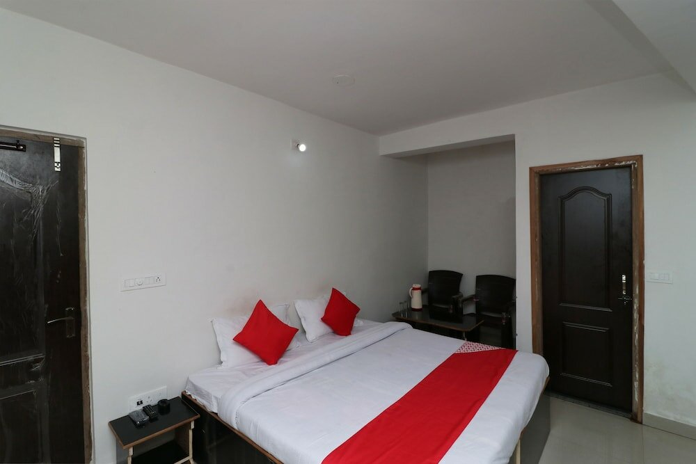 Фото Oyo 29202 Sunny International