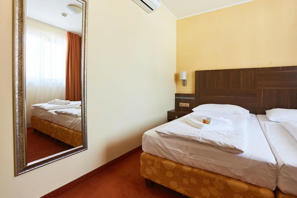 Фото Hotel Energetic