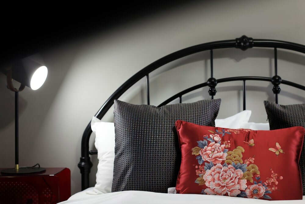 Фото Newly Renovated 1bdr Apt Old Shanghai