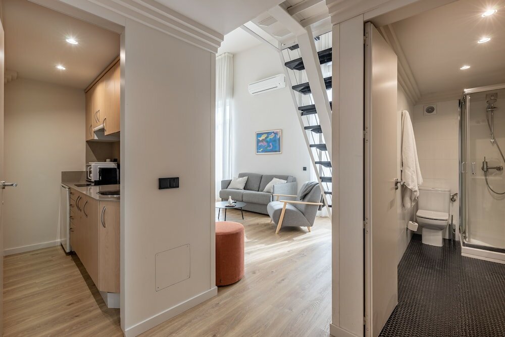 Фото Hotel Room Mate Laura