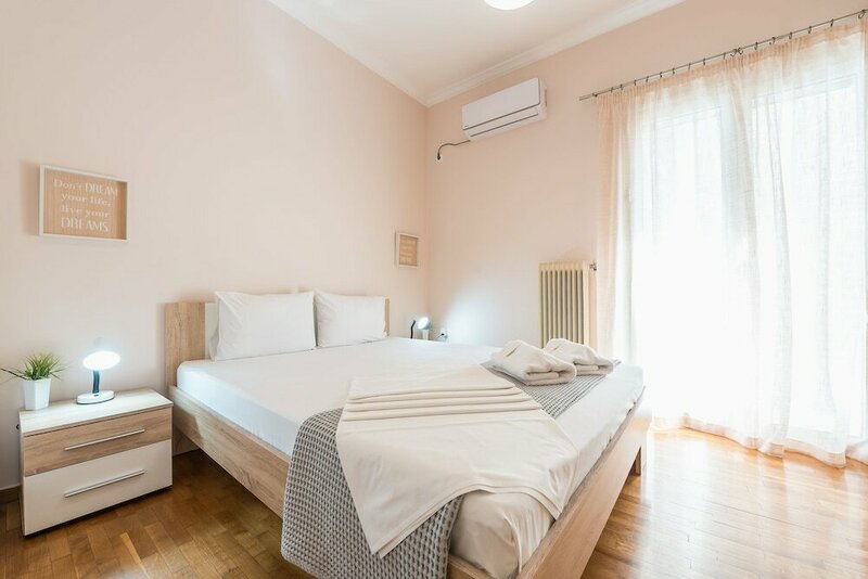 Гостиница Stylish Acropolis Apartment by Cloudkeys в Афинах