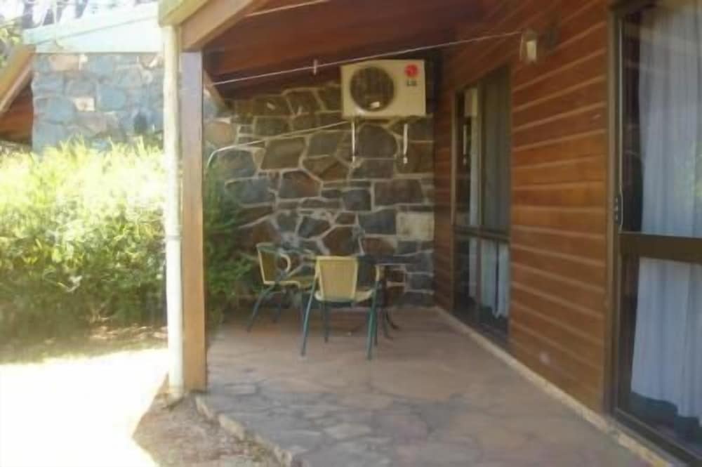 Фото Atherton Holiday Park